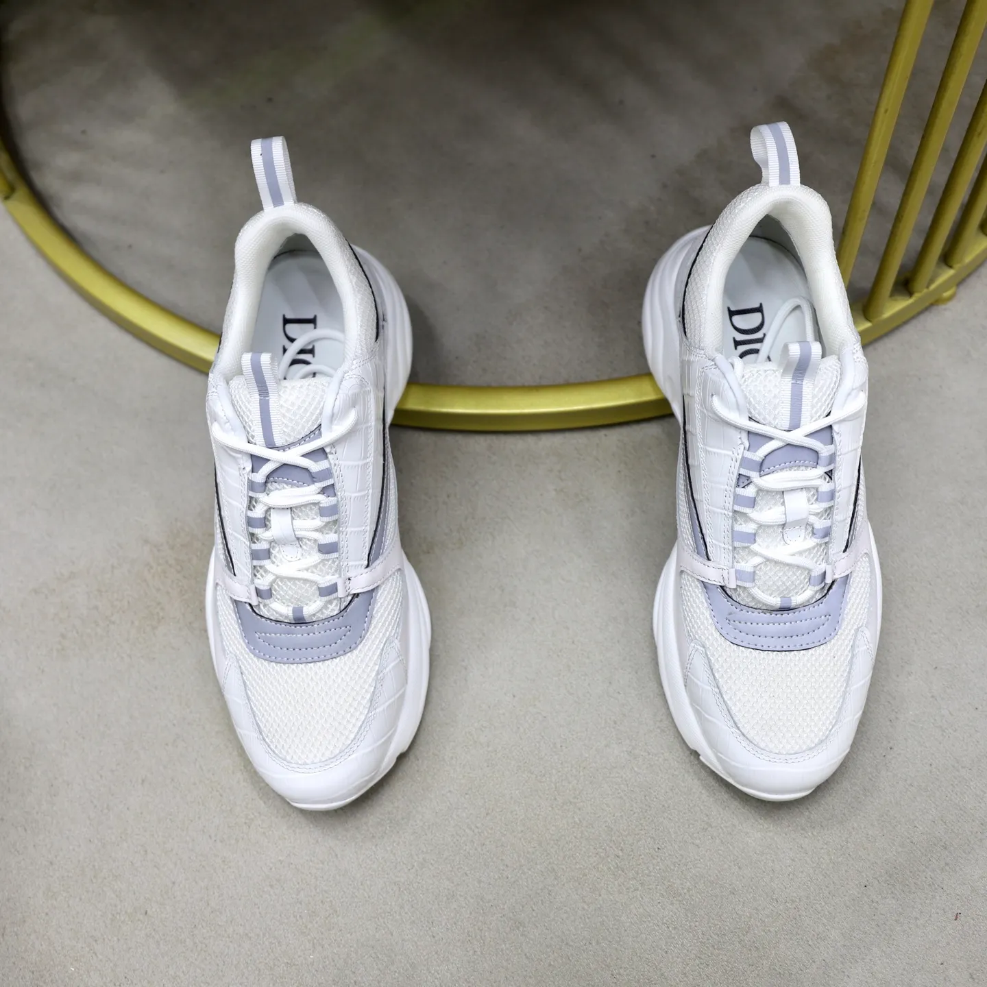 Ex-factory price: 500💰🙅‍♂️🙅‍♂️🙅‍♂️ Brand: Dior DIOR Standard code: 38-44 (45, 46 customized) Grade: Same as the official website Material: Original leather splicing Comfortable and breathable lining Original wear-resistant outsole Style category: Men's fashionable casual shoes Running sneakers Noble luxury brand elements Top luxury Color: actual picture color